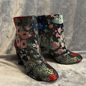 Metaphor Flora Ankle Boots